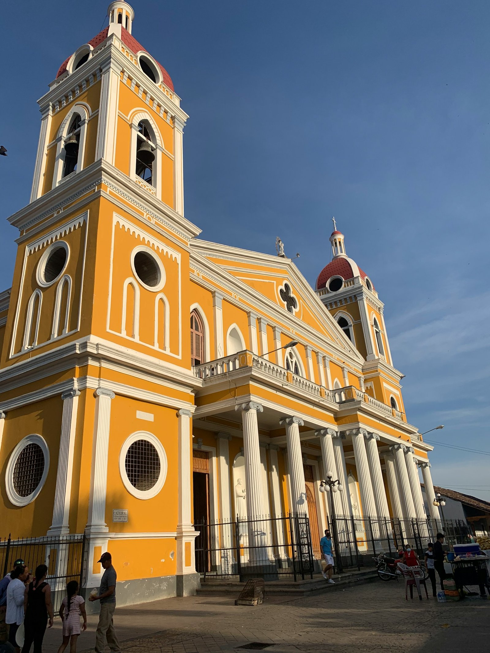 Friends Express Costa Rica travelers enjoying a Nicaragua day tour